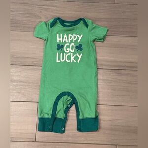Cat & Jack Baby Green Outfit st pattys day 0-3m no stains or wear
